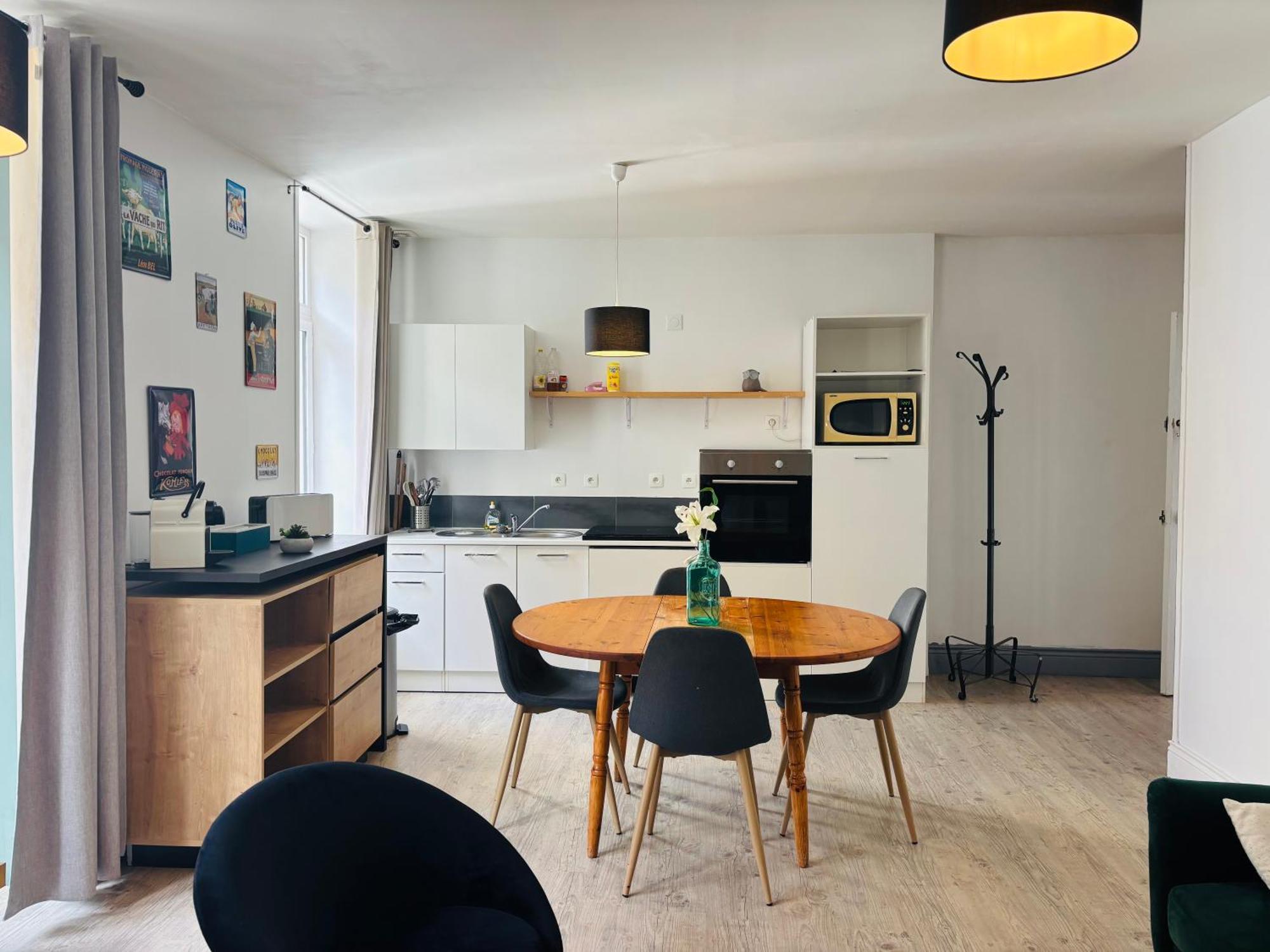 Appartement Au Coeur De La Vieille *